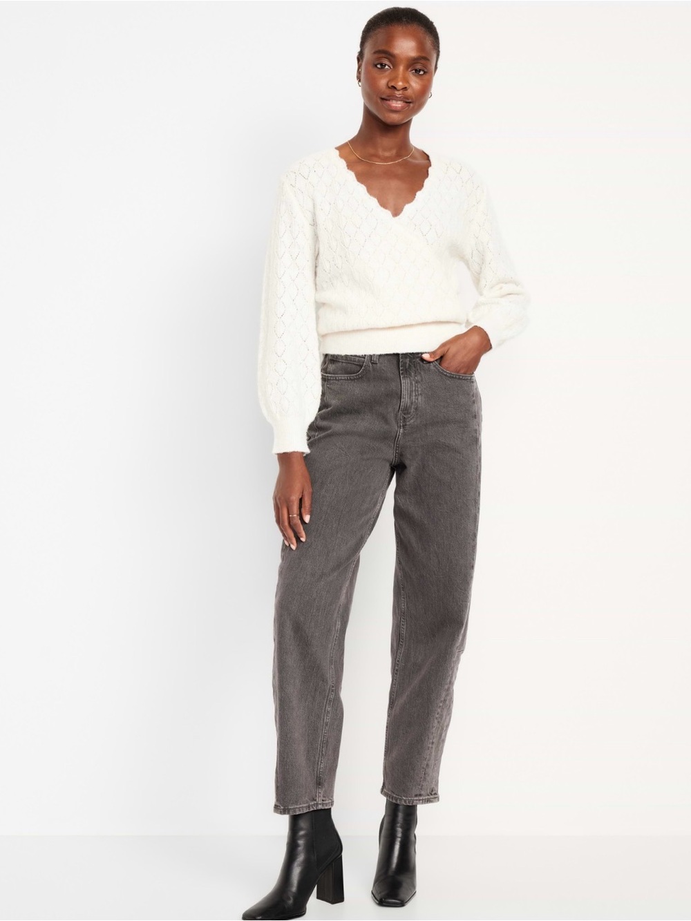 NWT - Old Navy Women's High Wasted Barrel Ankle Jeans in Gray Wash